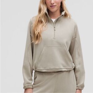 Software Pullover, half-zip, Excellent cond, size 12